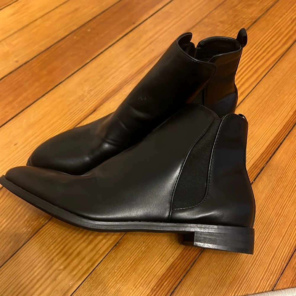 Black ankle booties